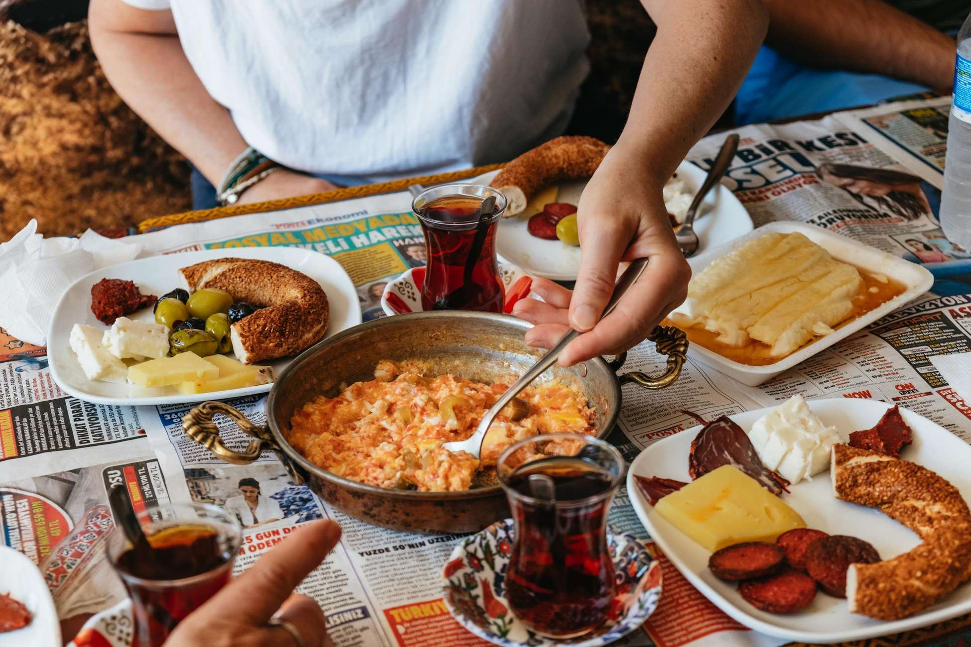 Istanbul Foodie Walking Tour: European & Asian Sides